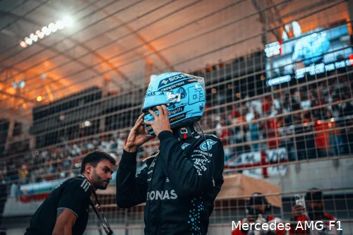 george russell mercedes bahrein 2025 zondag race 1