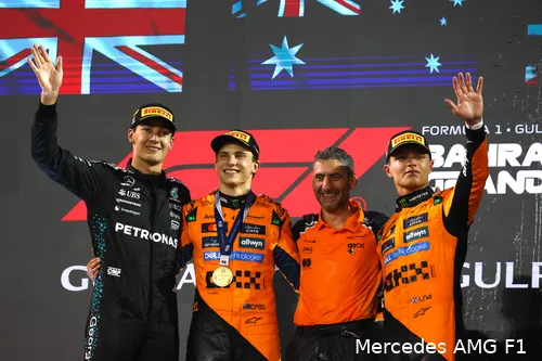 george russell mercedes lando norris oscar piastri andrea stella mclaren bahrein 2025 zondag race podium
