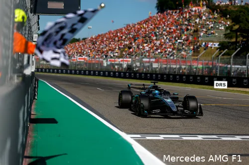 <i>Russell werd in Imola als zevende afgevlagd.</i>