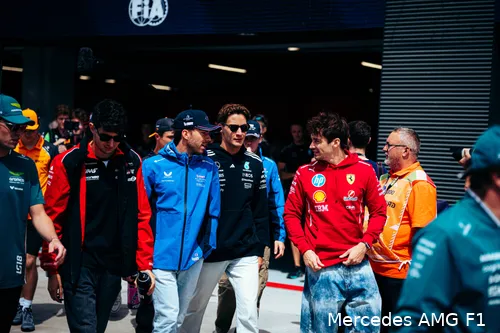 george-russell-mercedes-esteban-ocon-charles-leclerc-pierre-gasly-lance-stroll-gp-hongarije-2025-zondag