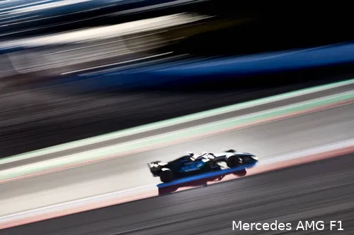 russell-antonelli-mercedes-barcelona-wintertest-donderdag-2026-1