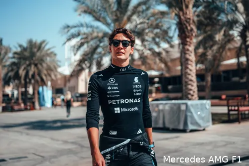 george-russell-mercedes-woensdag-wintertests-bahrein