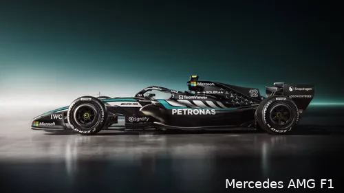 Mercedes-W17-presentatie-5
