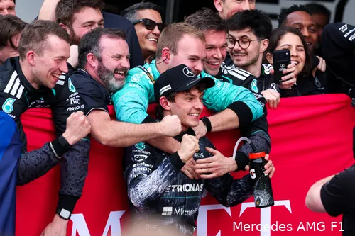 kimi-antonelli-mercedes-2026-zondag-race-japan-podium-1