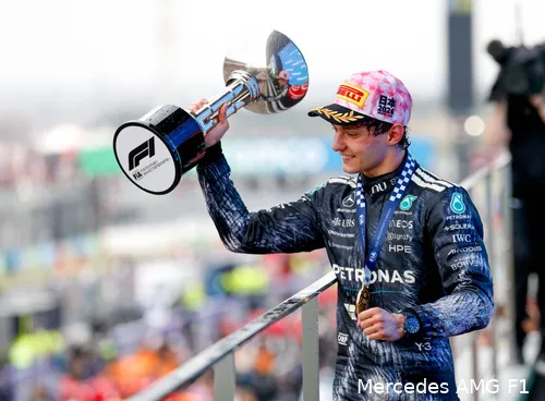 kimi-antonelli-mercedes-2026-zondag-race-japan-podium