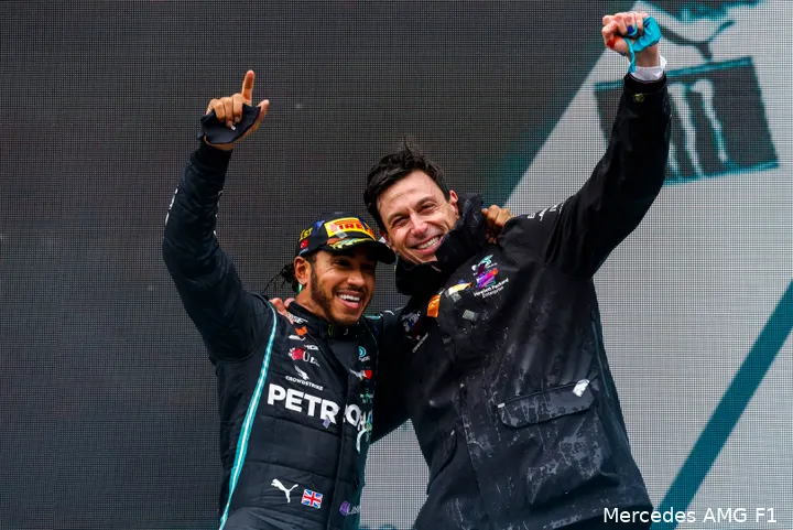 toto wolff lewis hamilton mercedes