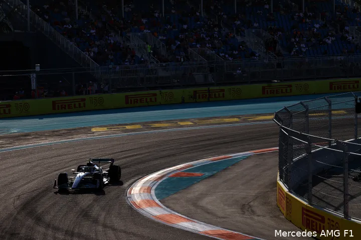 <i>Tijdens de vrije trainingen wisten de Formule 1-teams maar weinig data te verzamelen met betrekking tot de longruns en de bandenslijtage.</i>