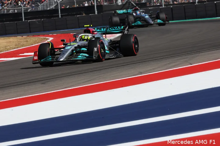 Lewis Hamilton en George
Russell tijdens de kwalificatie kwalificatie, Grand Prix van de Verenigde Staten 2022
(Foto: Mercedes AMG F1)