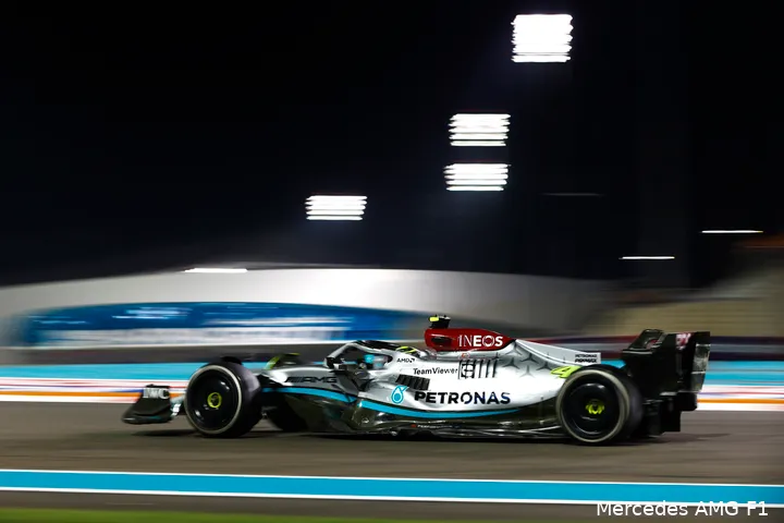 Mercedes had in 2022 en 2023 veel moeite met de auto.