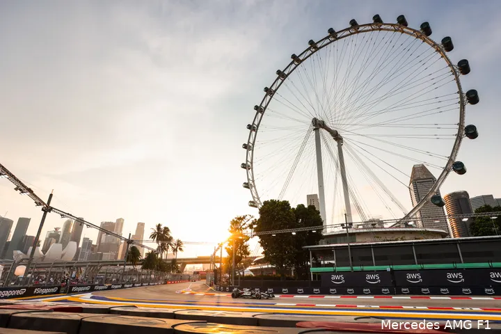 De Grand Prix van Singapore zal voor altijd de controverse van 2008 met zich meedragen. (Foto: Mercedes AMG F1)
