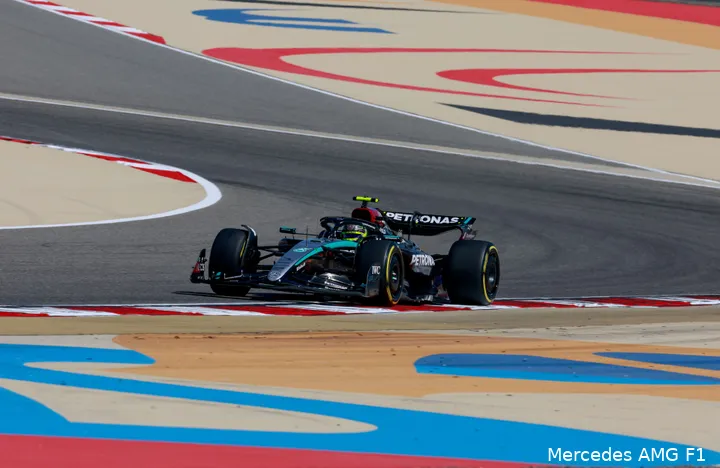 lewis hamilton mercedes wintertest bahrein 2024