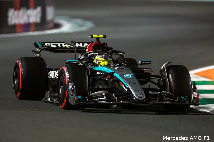 Na Jeddah zag Hamilton het even niet meer zitten met de W15. (Foto: Mercedes AMG F1)