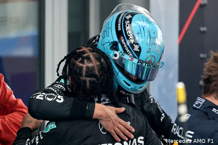 lewis hamilton george russell knuffel spanje