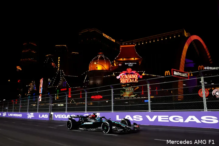 <i>George Russell won de Grand Prix van Las Vegas.</i>