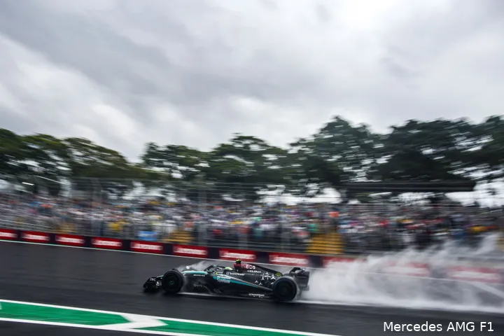 Hamilton voelde zich niet op zijn gemak in de W15 op een natte baan.