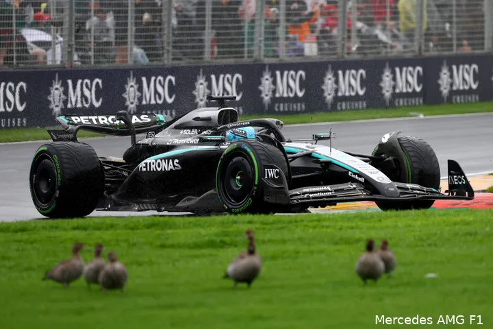 george russell mercedes 2025 melbourne racedag