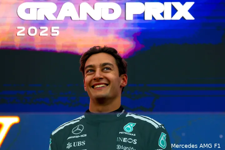george russell podium australie 2025 mercedes
