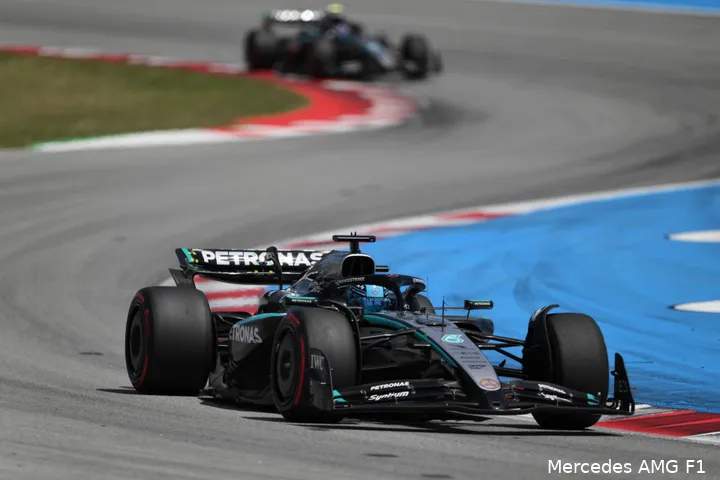george russell mercedes 2025 spanje zondag race
