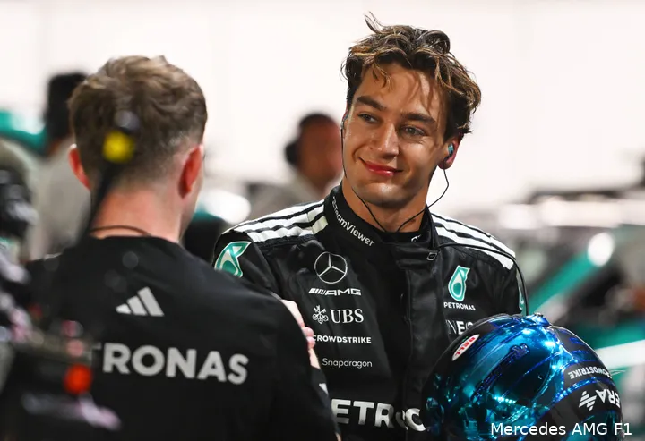 george-russell-mercedes-gp-singapore-2025-zaterdag-5