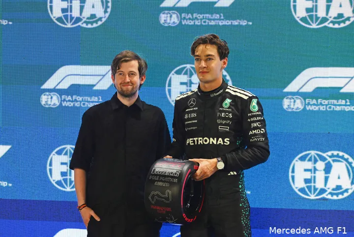 george-russell-mercedes-gp-singapore-2025-zaterdag-poleposition