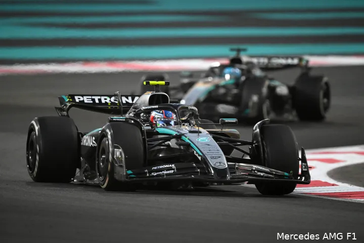 mercedes-andrea-kimi-antonelli-gp-abu-dhabi-2025-zondag-george-russell