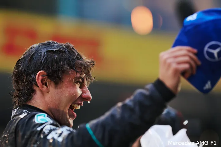 Antonelli-china-Mercedes-zondag-13665537273