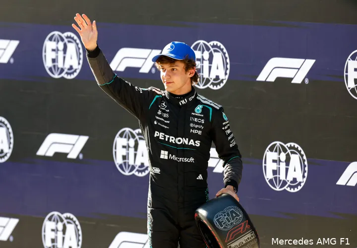 kimi-antonelli-mercedes-china-zaterdag-2026