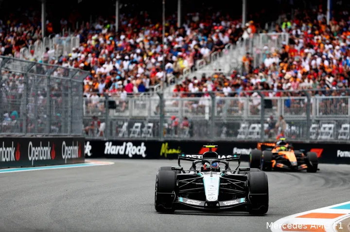 Antonelli-win-Miami-zondag-Mercedes-5M595570_F1_Grand_Prix_of_Miami-7-Norris