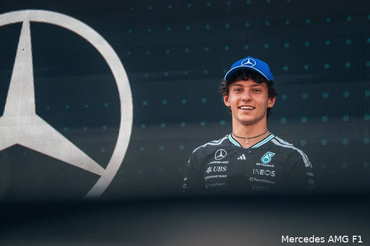 andrea-kimi-antonelli-mercedes-gp-oostenrijk-2026-vrijdag-2