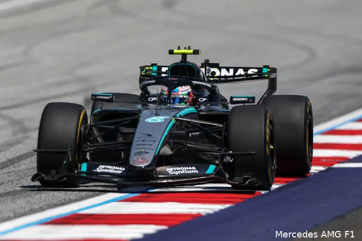 andrea-kimi-antonelli-mercedes-gp-oostenrijk-2026-vrijdag-4
