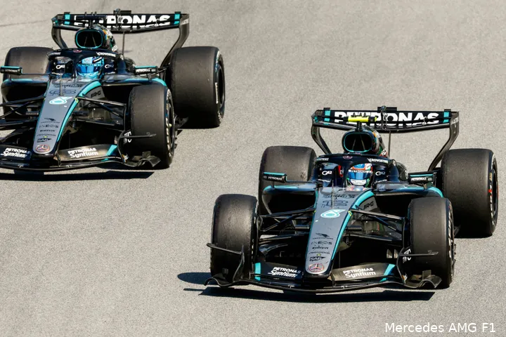 george-russell-andrea-kimi-antonelli-mercedes-gp-barcelona-catalonie-2026-zondag-7