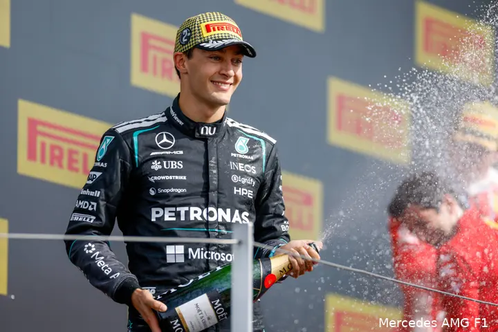 george-russell-mercedes-gp-groot-brittannie-2026-zondag-podium