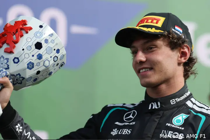 andrea-kimi-antonelli-mercedes-gp-nederland-2026-zondag