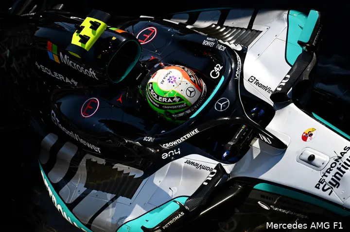 andrea-kimi-antonelli-mercedes-gp-italie-2026-vrijdag-45