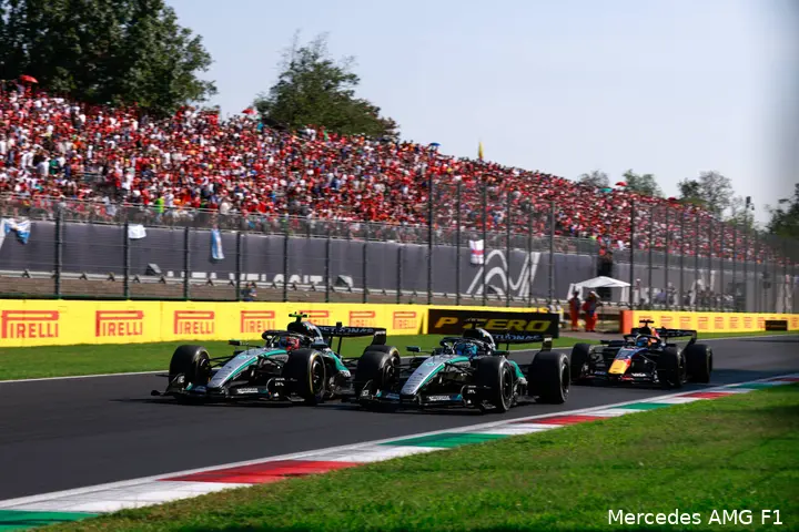 george-russell-max-verstappen-red-bull-racing-kimi-antonelli-mercedes-gp-italie-2026-zondag