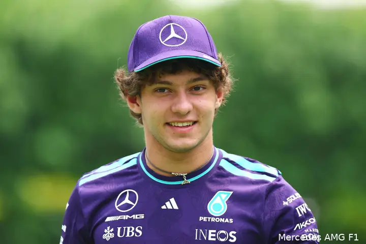 kimi-antonelli-mercedes-singapore-1