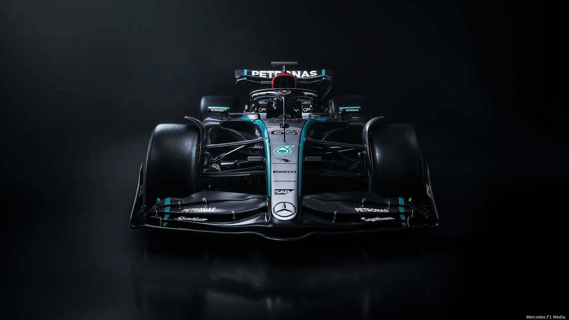 w15 car mercedes2