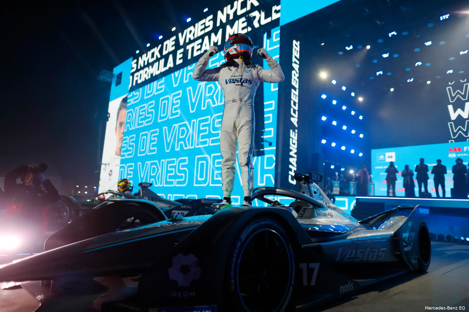 De Vries wint Formule E Saoedi Arabie