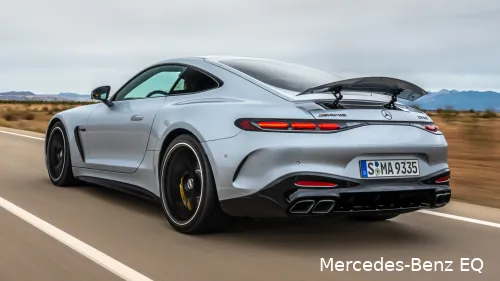 Verstappen wilde de AMG GT graag huren, maar uiteindelijk mocht alleen Vermeulen plaatsnemen achter het stuur. (Foto: Mercedes Benz EQ)
