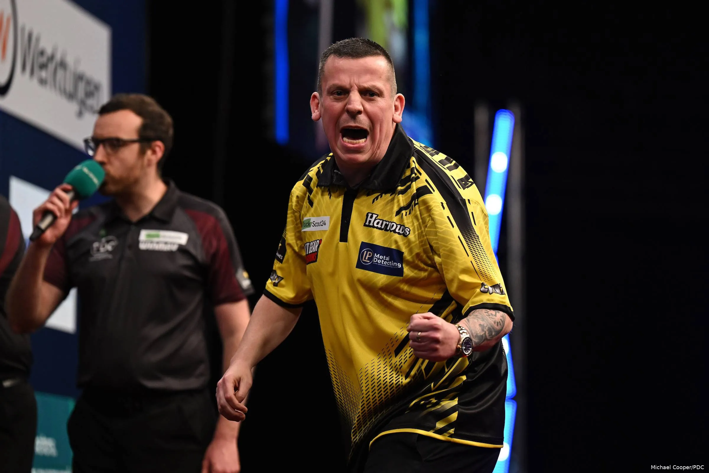 Dave Chisnall (1)