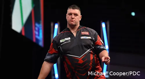 Daryl Gurney (2)