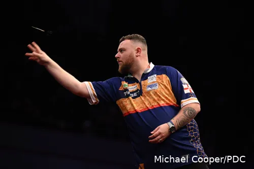 Josh Rock tritt jetzt gegen Scott Williams an