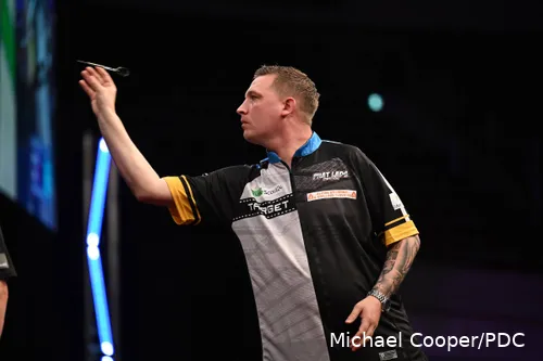 Chris Dobey in actie