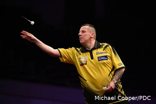 Dave Chisnall (3)