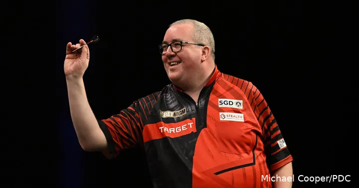 Stephen Bunting in action