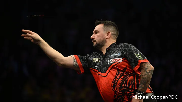 Jonny Clayton in action