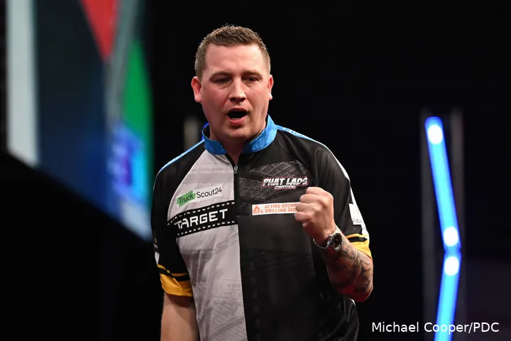 Chris Dobey ballt die Faust