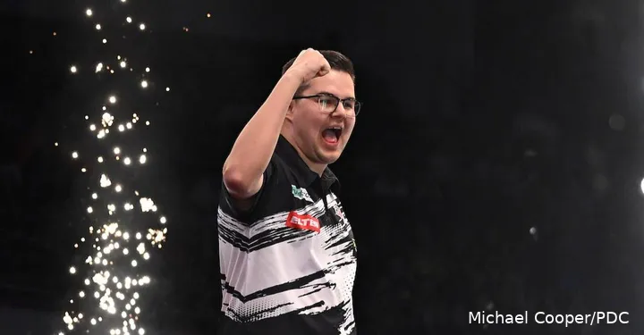 Gian van Veen won op het EK Darts zijn allereerste majortitel bij de PDC.