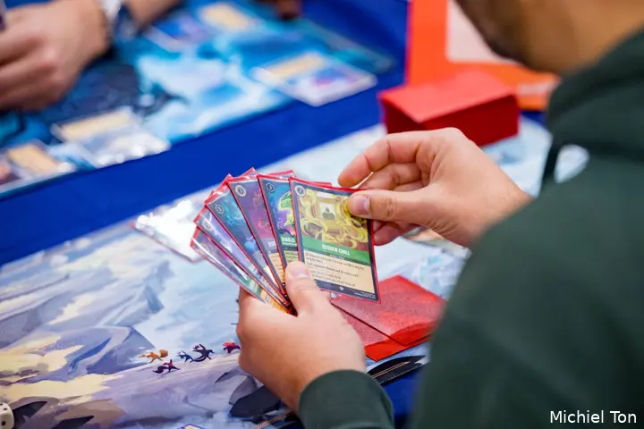 20241109-CardCon-by-MichielTon-HR9