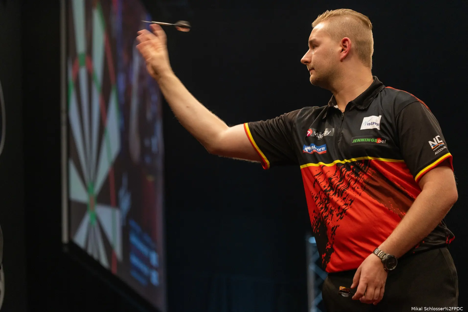 Dimitri van den Bergh R1 Nordic Darts Masters 1